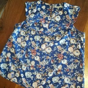 41 Hawthorn- Stitchfix Dawney Scallop Trim Blouse